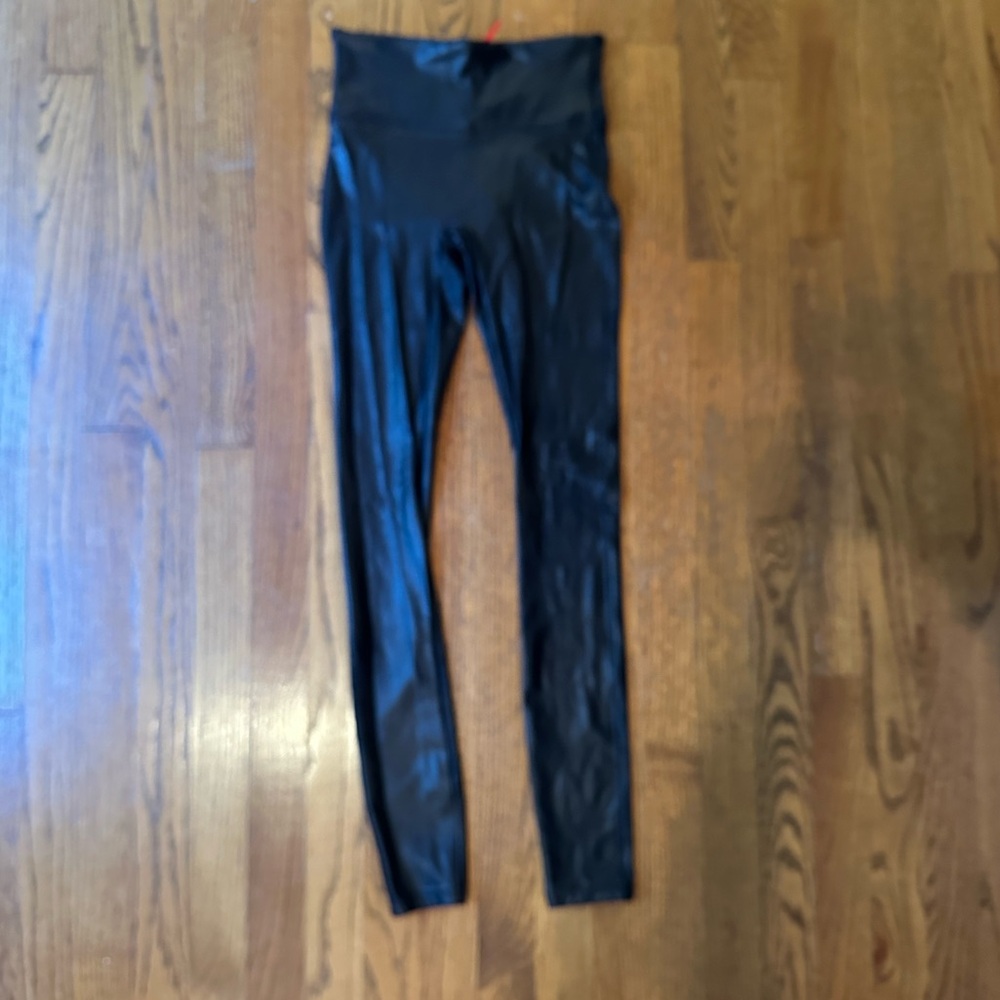 SPANX shape Faux Leather black leggings size small - Picture 3 of 5